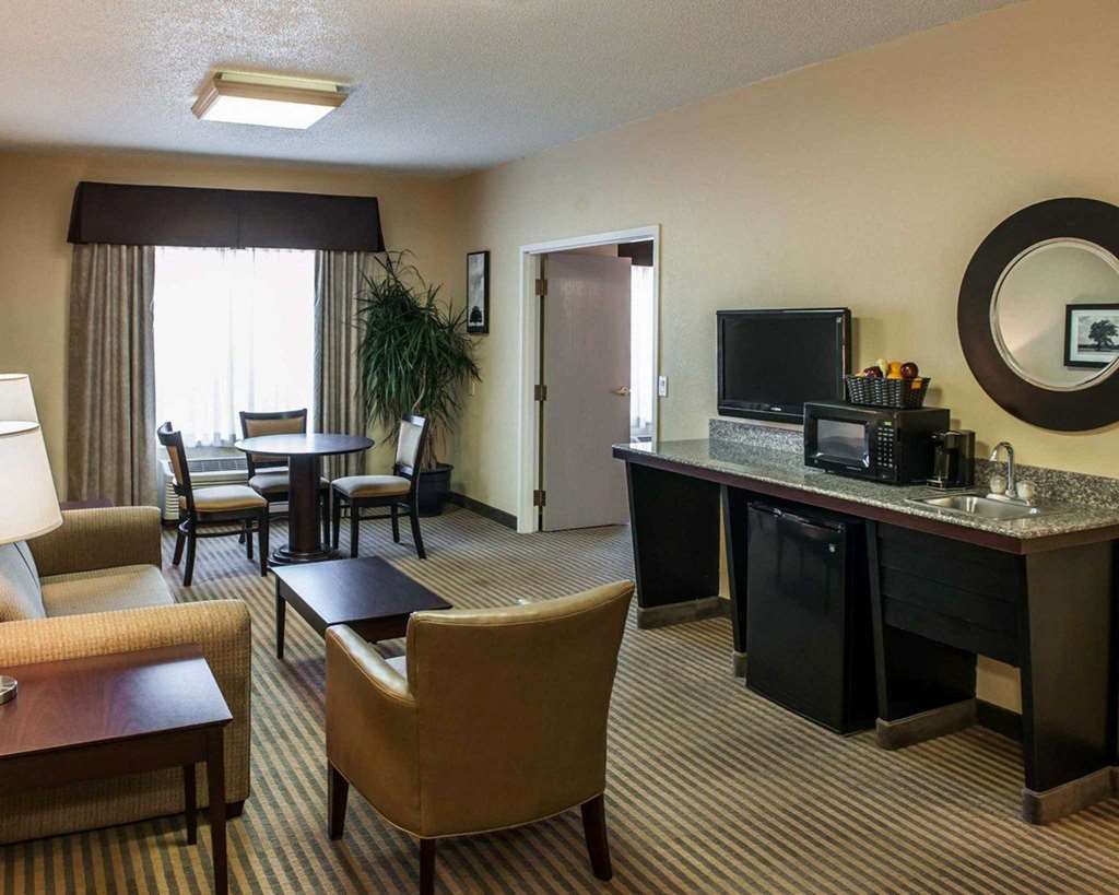 Comfort Suites Lafayette University Area Zimmer foto